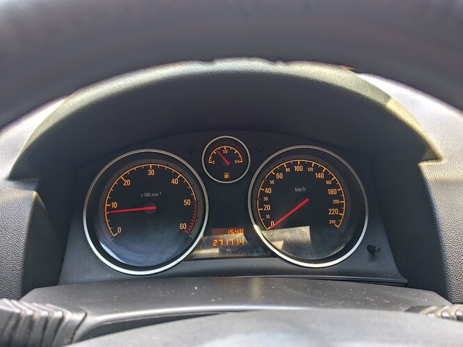 Opel Astra — zdjęcie 40
