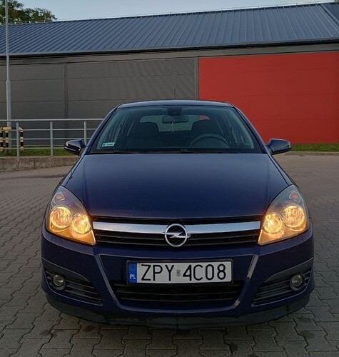 Opel Astra — zdjęcie 17