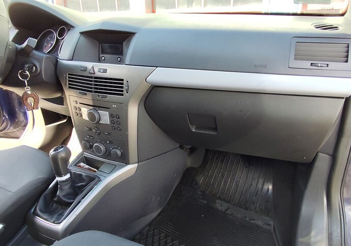 Opel Astra — zdjęcie 34