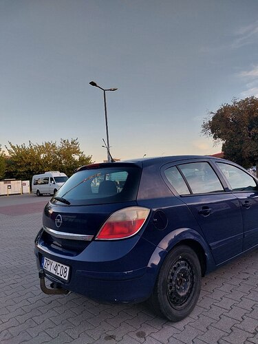 Opel Astra — zdjęcie 44