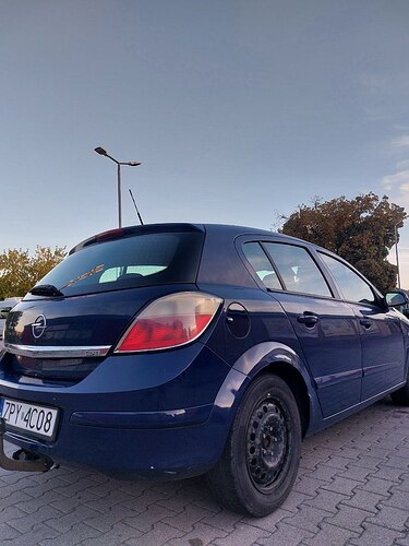 Opel Astra — zdjęcie 14